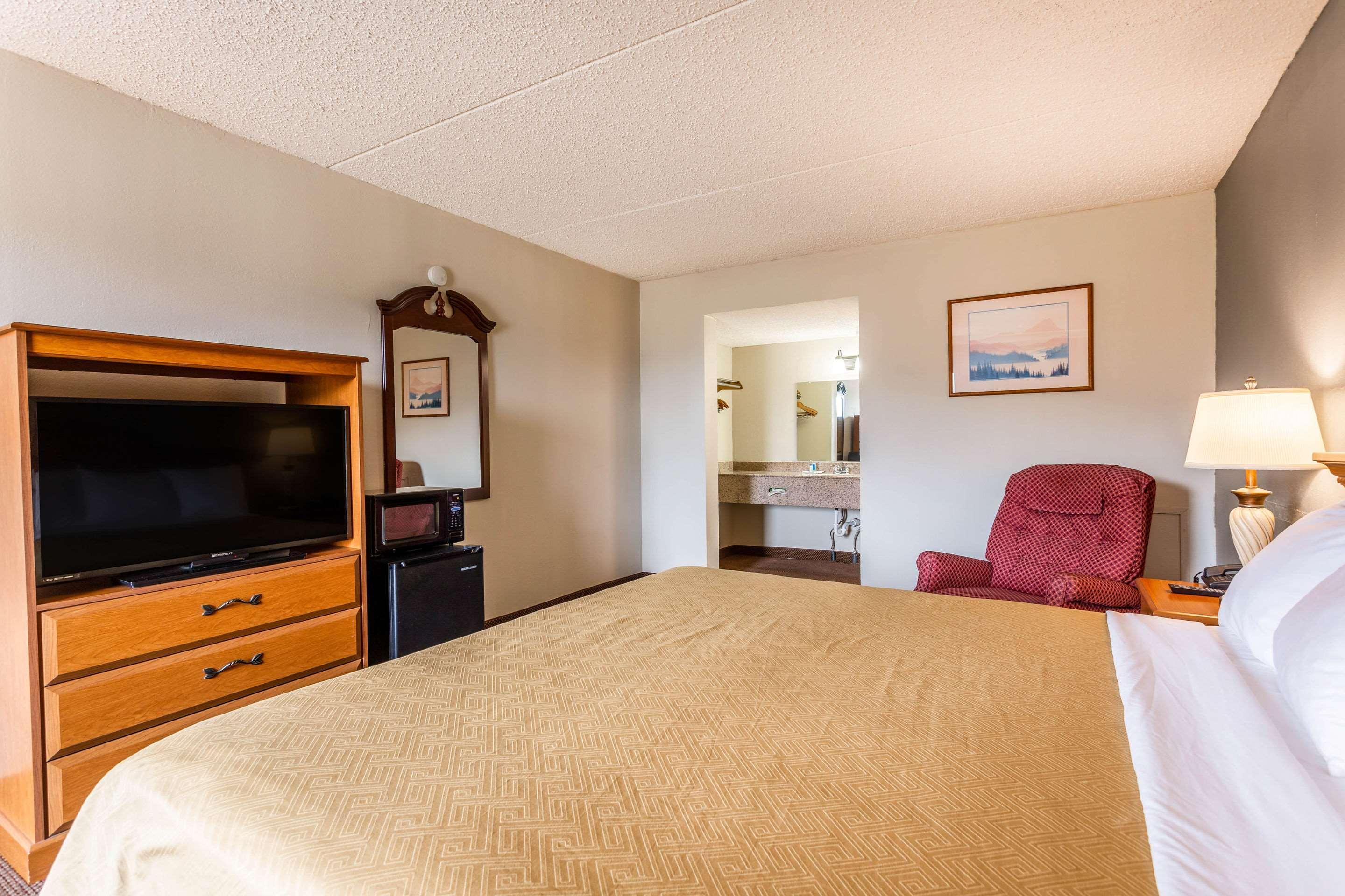 Rodeway Inn Renfro Valley Mount Vernon Buitenkant foto