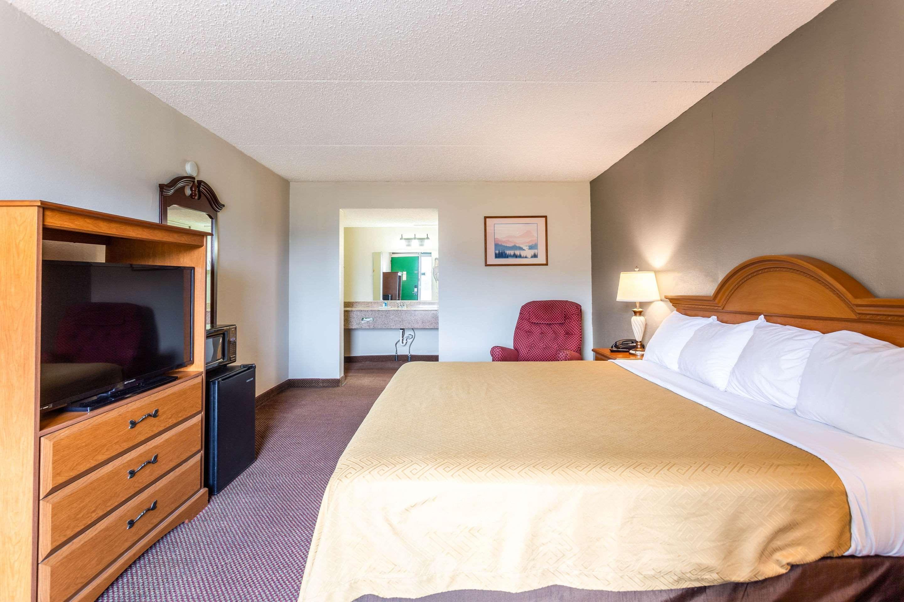 Rodeway Inn Renfro Valley Mount Vernon Buitenkant foto